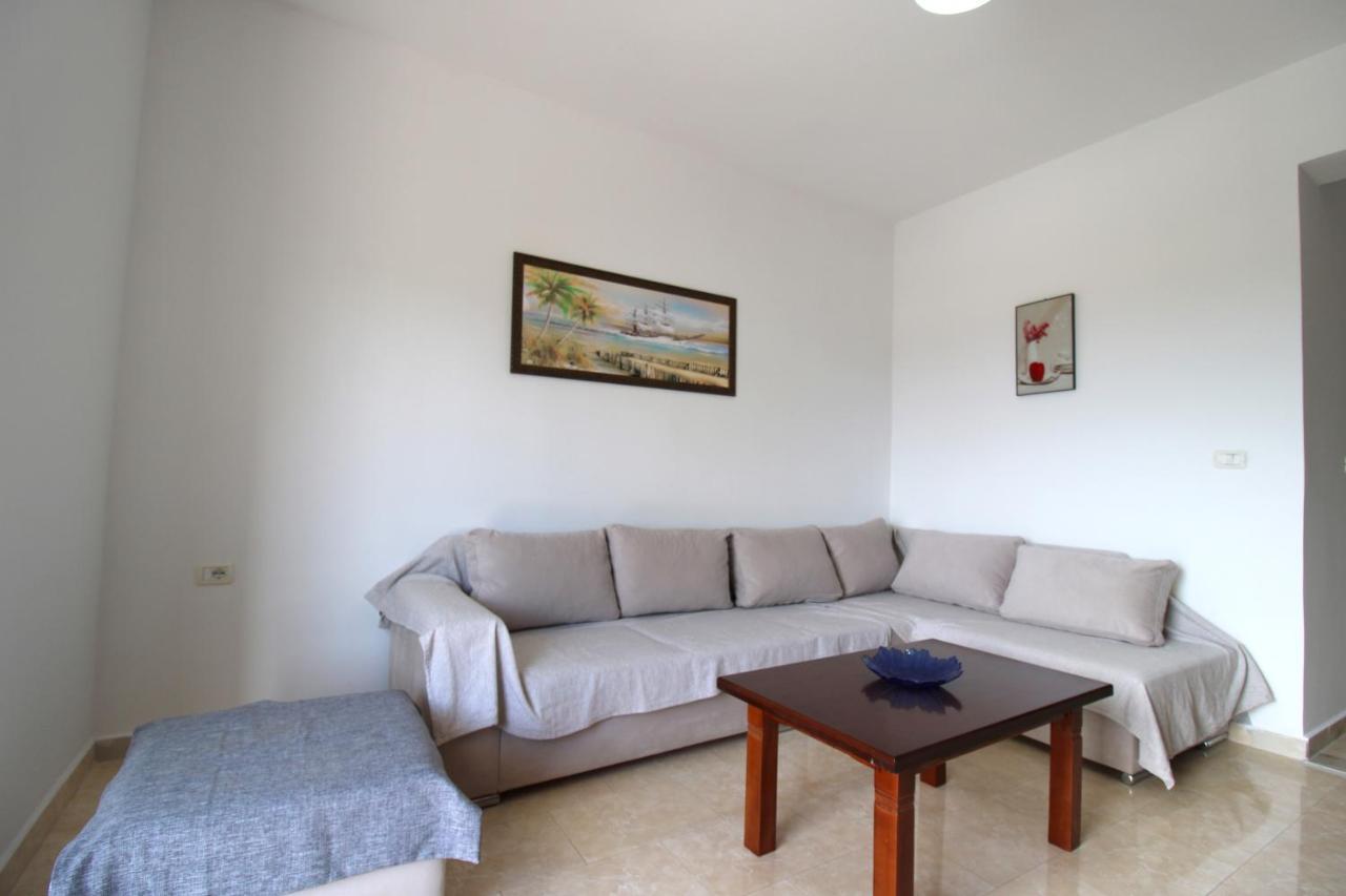Apartment Vila Bilali *