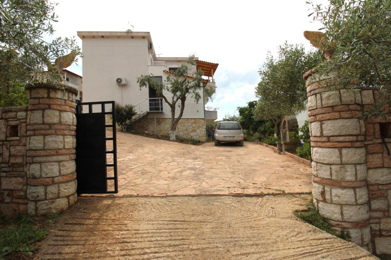 Vila Bilali Leilighet Ksamil